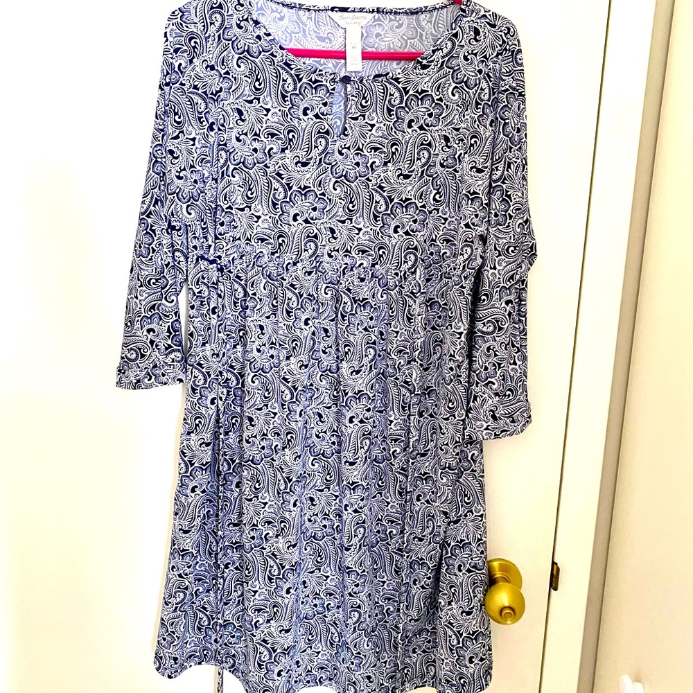 Maternity mini dress keyhole 3/4 sleeve